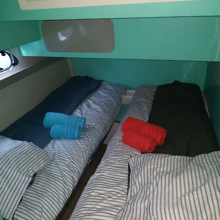 Ferretti 36 ' Bateau à Quai Vieux-port Festival La Croisette Bateau-hôtel *
